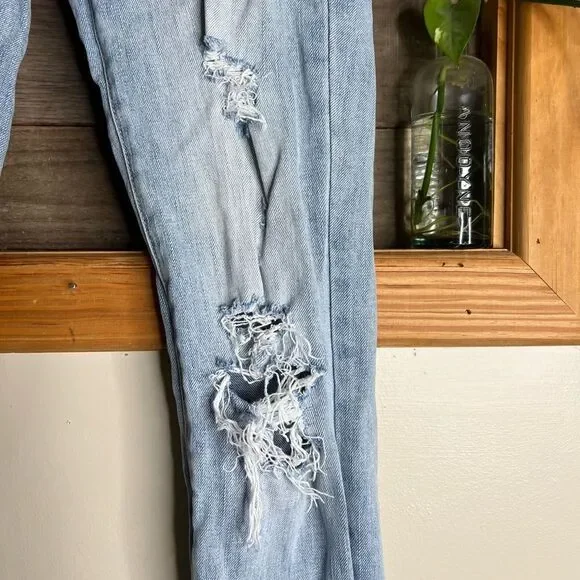 American Eagle Jeans - Picture 5 of 6